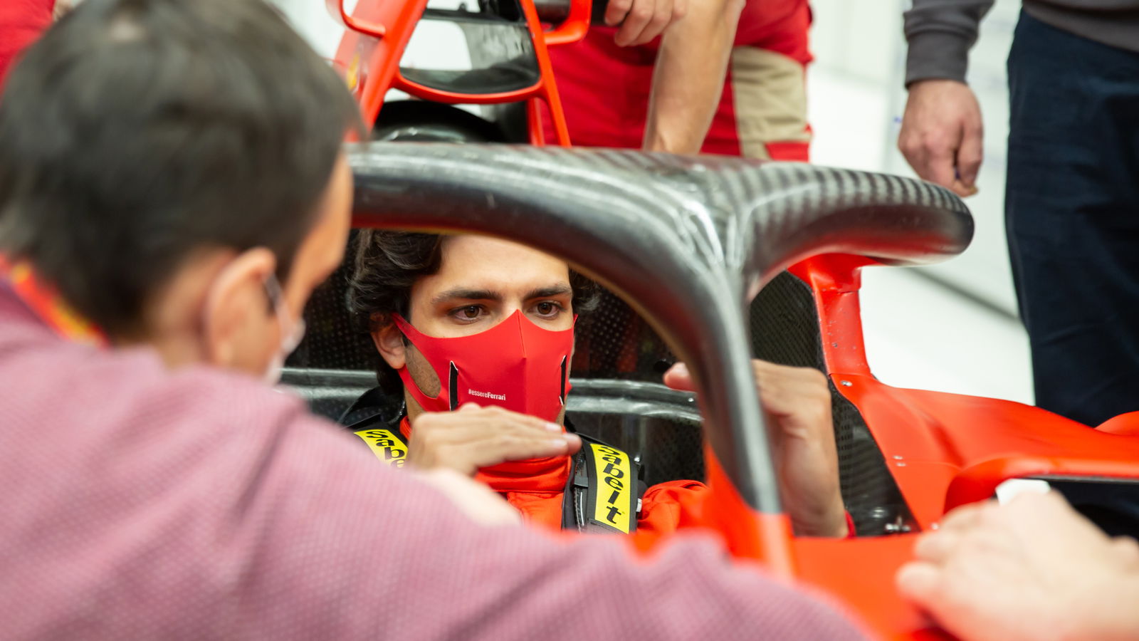 Sainz ramps up work on Ferrari simulator ahead of 2021 F1 season