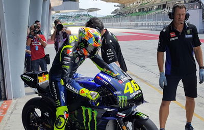 PICS: Valentino Rossi's new Sepang test helmet