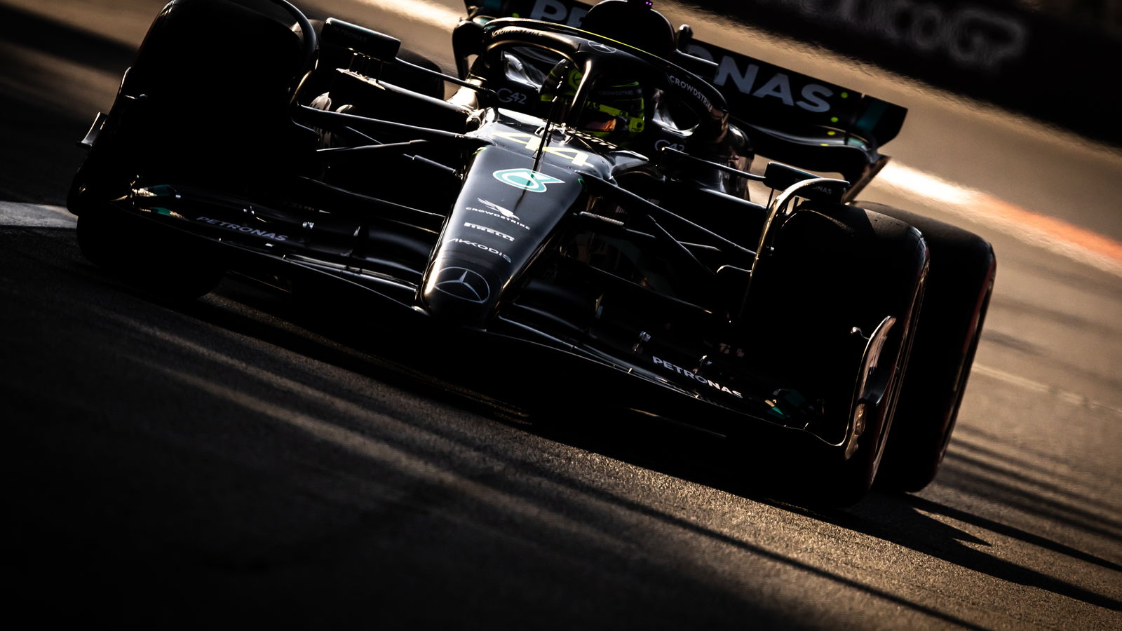 Lewis Hamilton on track for Mercedes in 2023;