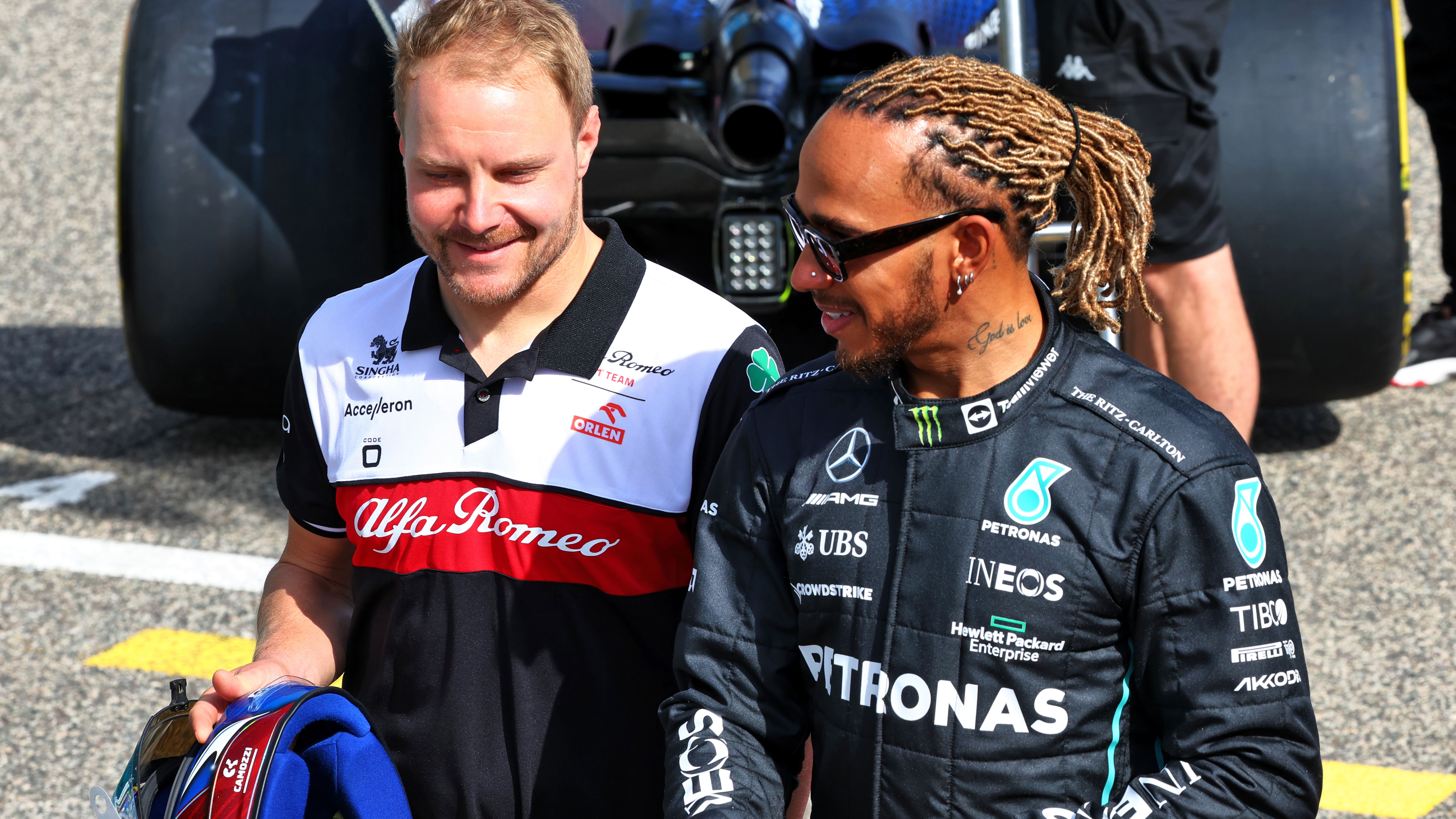 Valtteri Bottas alongside former Mercedes teammate Lewis Hamilton.
