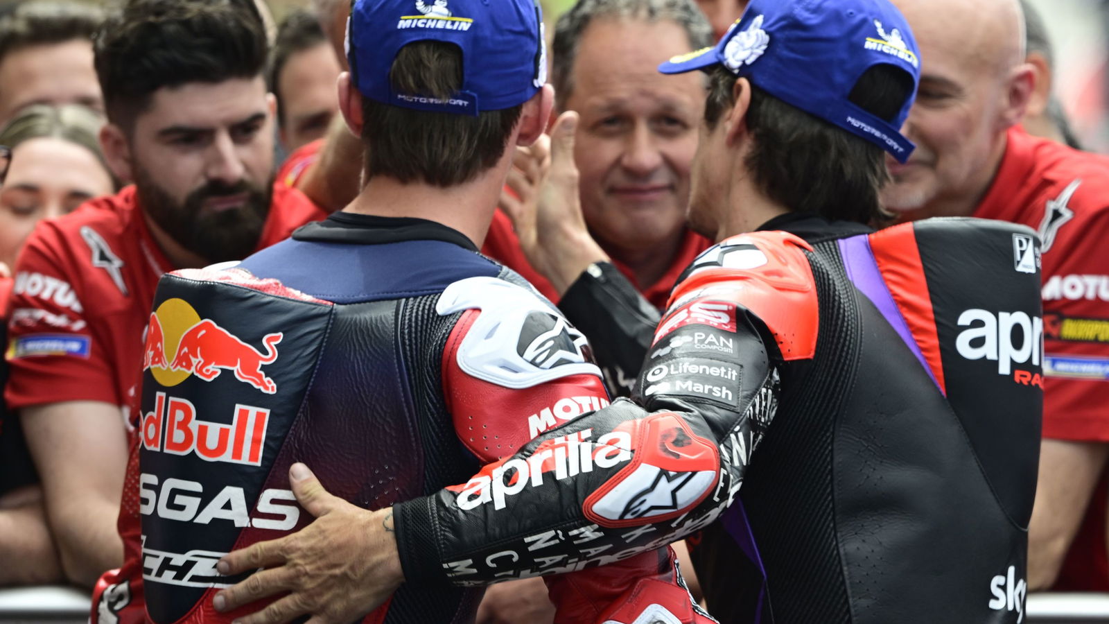Pedro Acosta, Maverick Vinales