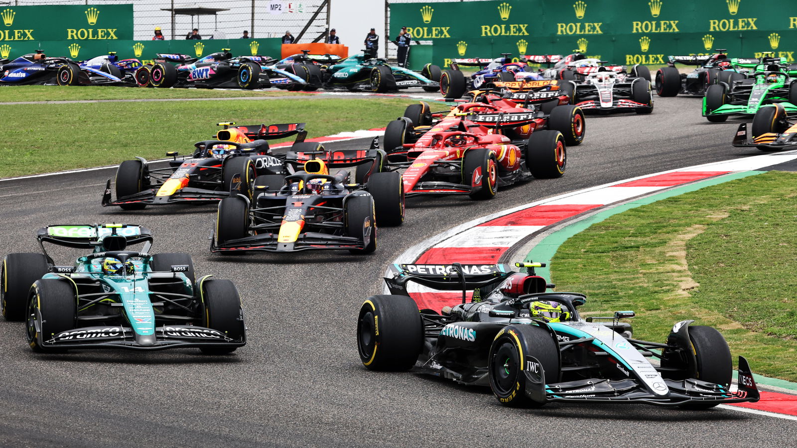 Lewis Hamilton leading the Chinese Grand Prix sprint race