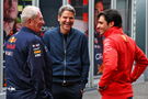 Helmut Marko and Carlos Sainz