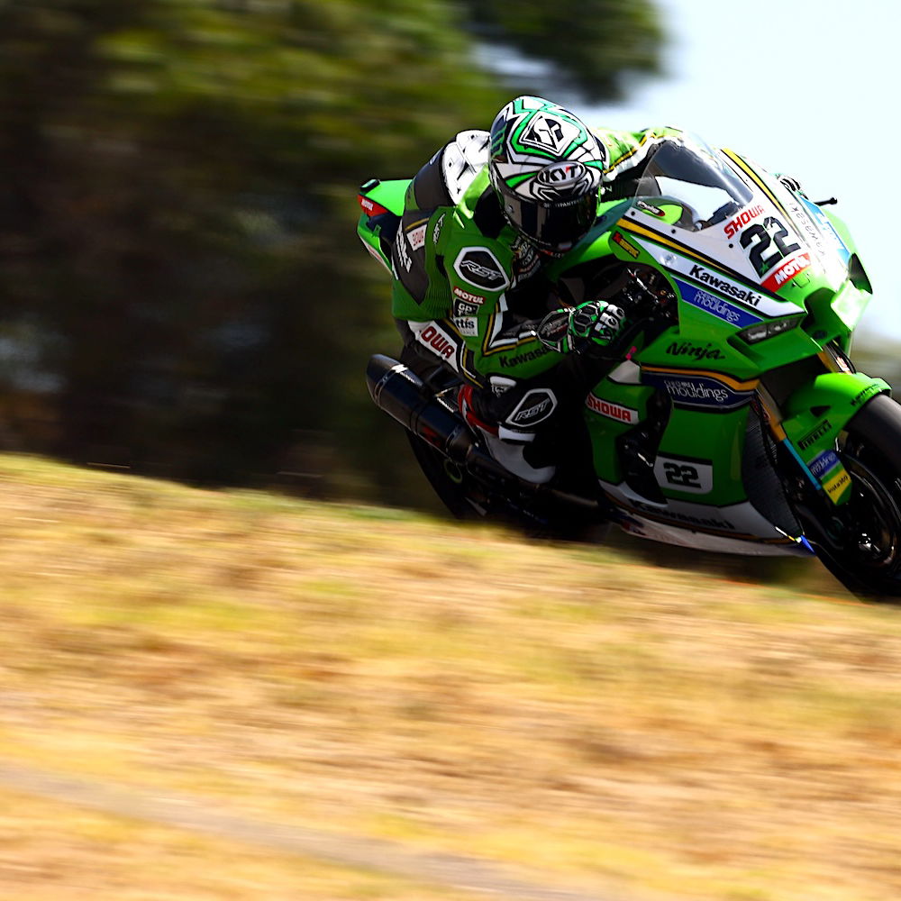 Alex Lowes, Kawasaki Racing Team, Kawasaki ZX-10RR, 2024 WorldSBK, action [Gold & Goose]