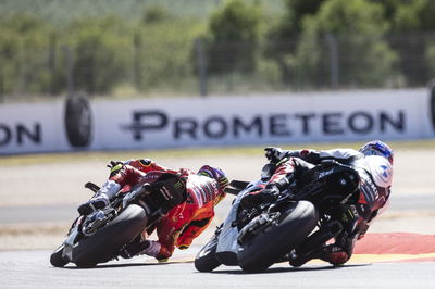 Alvaro Bautista leads Toprak Razgatlioglu, 2024 Aragon WorldSBK. Credit: Gold and Goose.