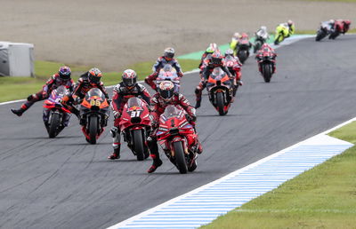 Francesco Bagnaia leads, 2024 Japanese MotoGP