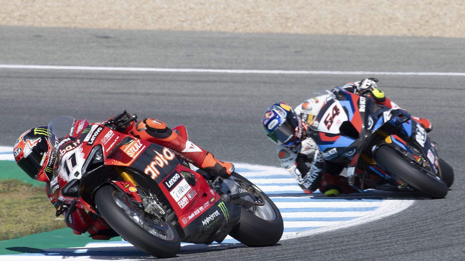 Nicolo Bulega, Toprak Razgatlioglu, 2024 Spanish WorldSBK. Credit: Gold and Goose.