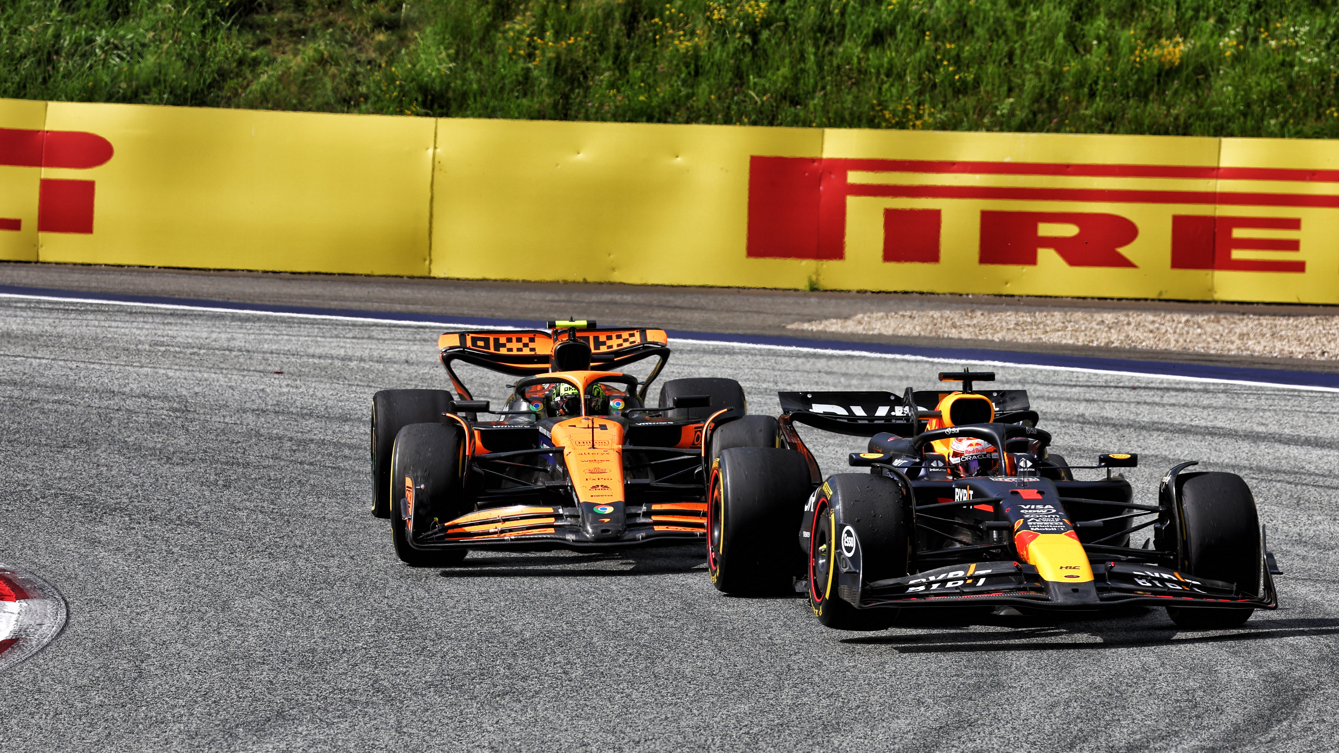 Max Verstappen and Lando Norris battle in Austria 