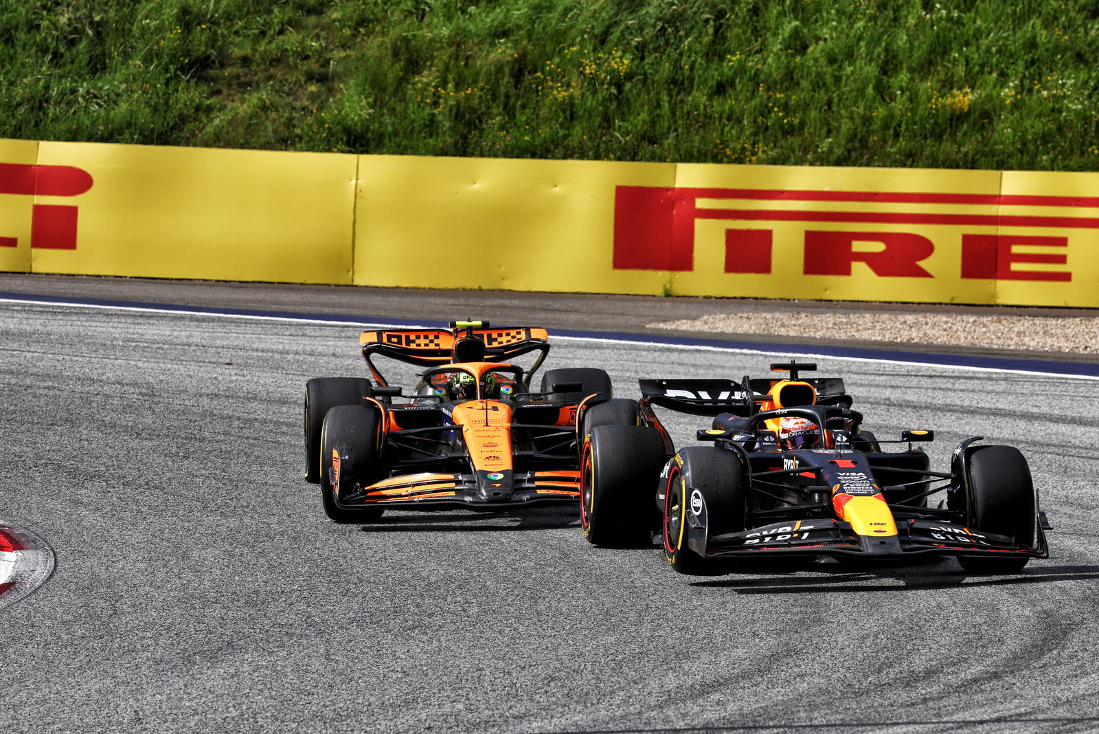 Max Verstappen and Lando Norris battle in Austria 
