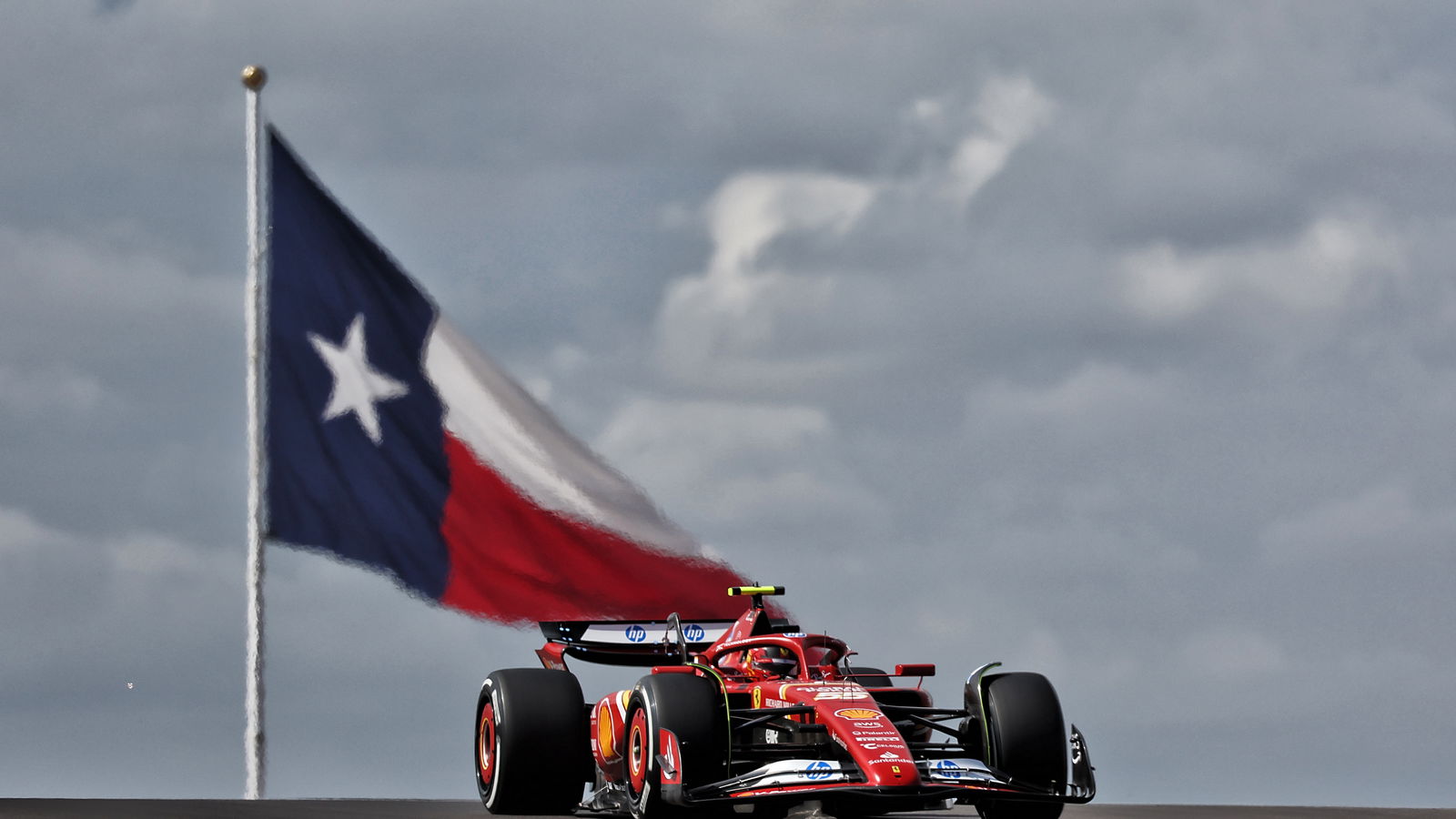 Carlos Sainz on track in FP1