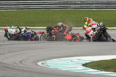 2024 Malaysian MotoGP crash, lap 1. Credit: Gold and Goose.