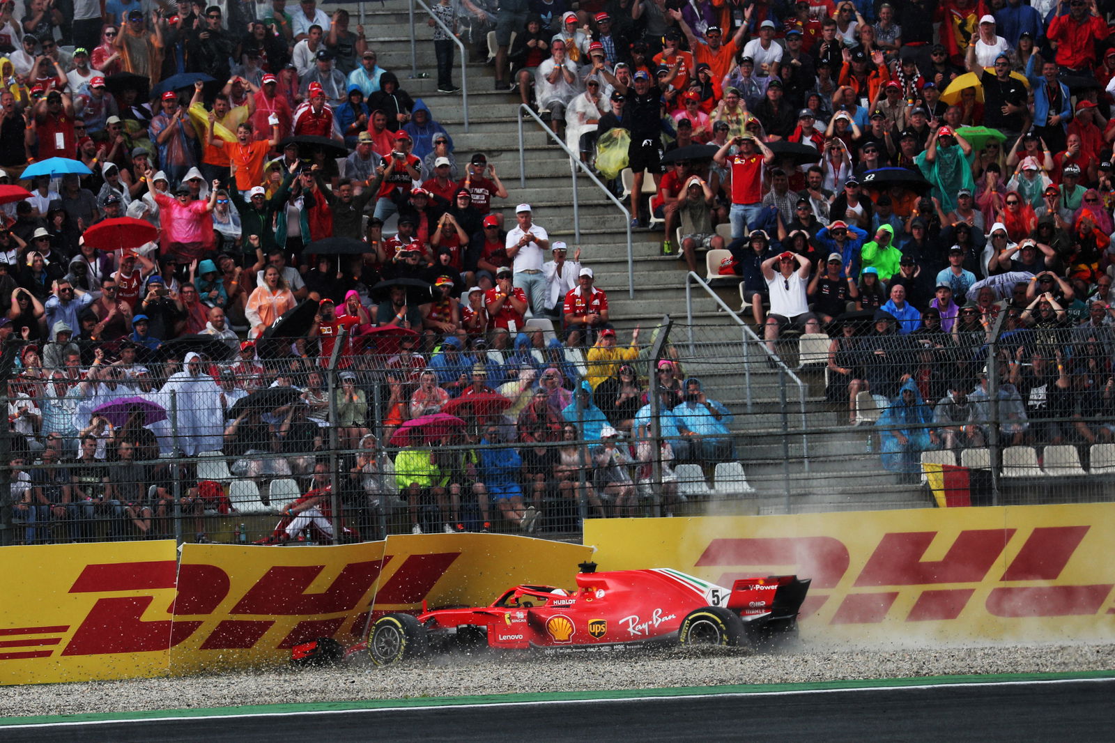 Sebastian Vettel crashes out from the lead in Germany 2018