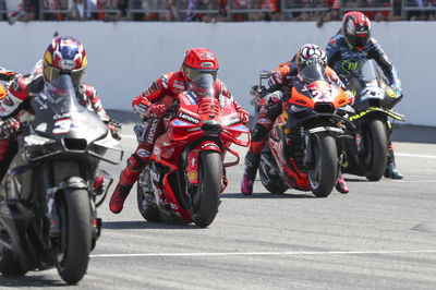 Somkiat Chantra, Marc Marquez, Enea Bastianini, Raul Fernandez, 2025 MotoGP Buriram Test, practice starts. Credit: Gold and Goose.