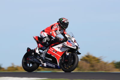 Alex Lowes, 2025 WorldSBK Phillip Island Test. Credit: Gold and Goose.