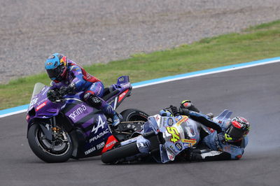 Acidente de Fermin Aldeguer e Miguel Oliveira, Grande Prêmio da Argentina de MotoGP de 2025. Crédito: Gold and Goose.