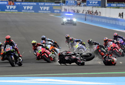 Bezzecchi, Quartararo, Turn 1, 2025 Argentine MotoGP