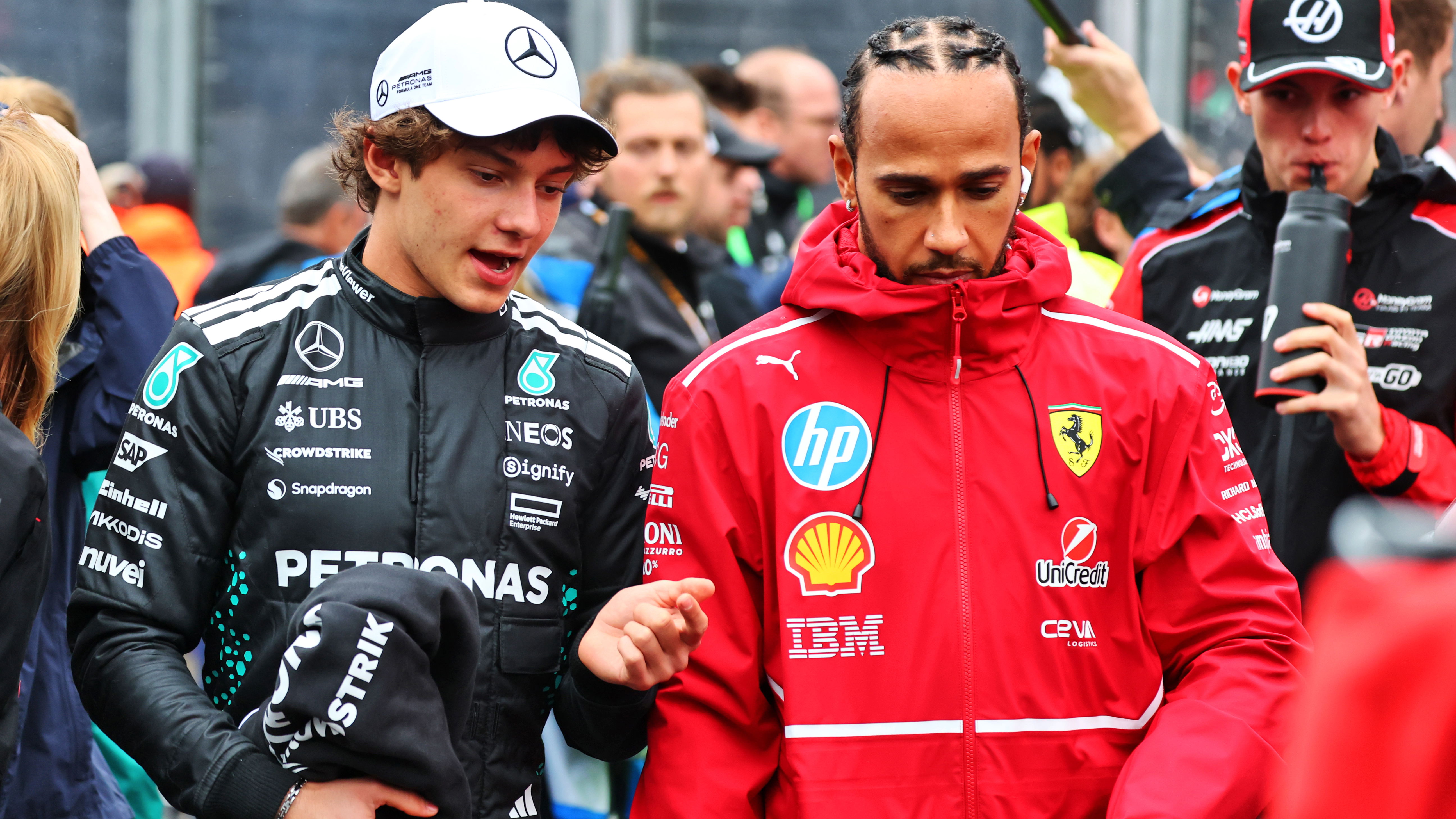 Kimi Antonelli, Lewis Hamilton