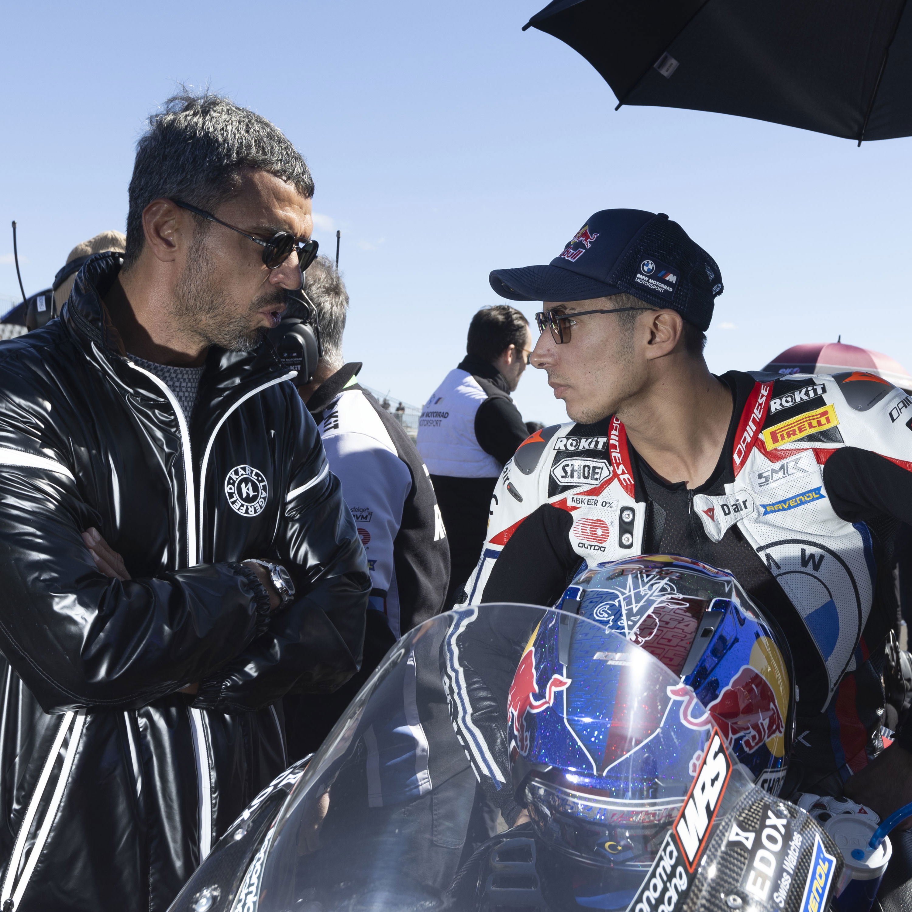 Kenan Sofuoglu, Toprak Razgatlioglu, 2024 Aragon WorldSBK. Credit: Gold and Goose.