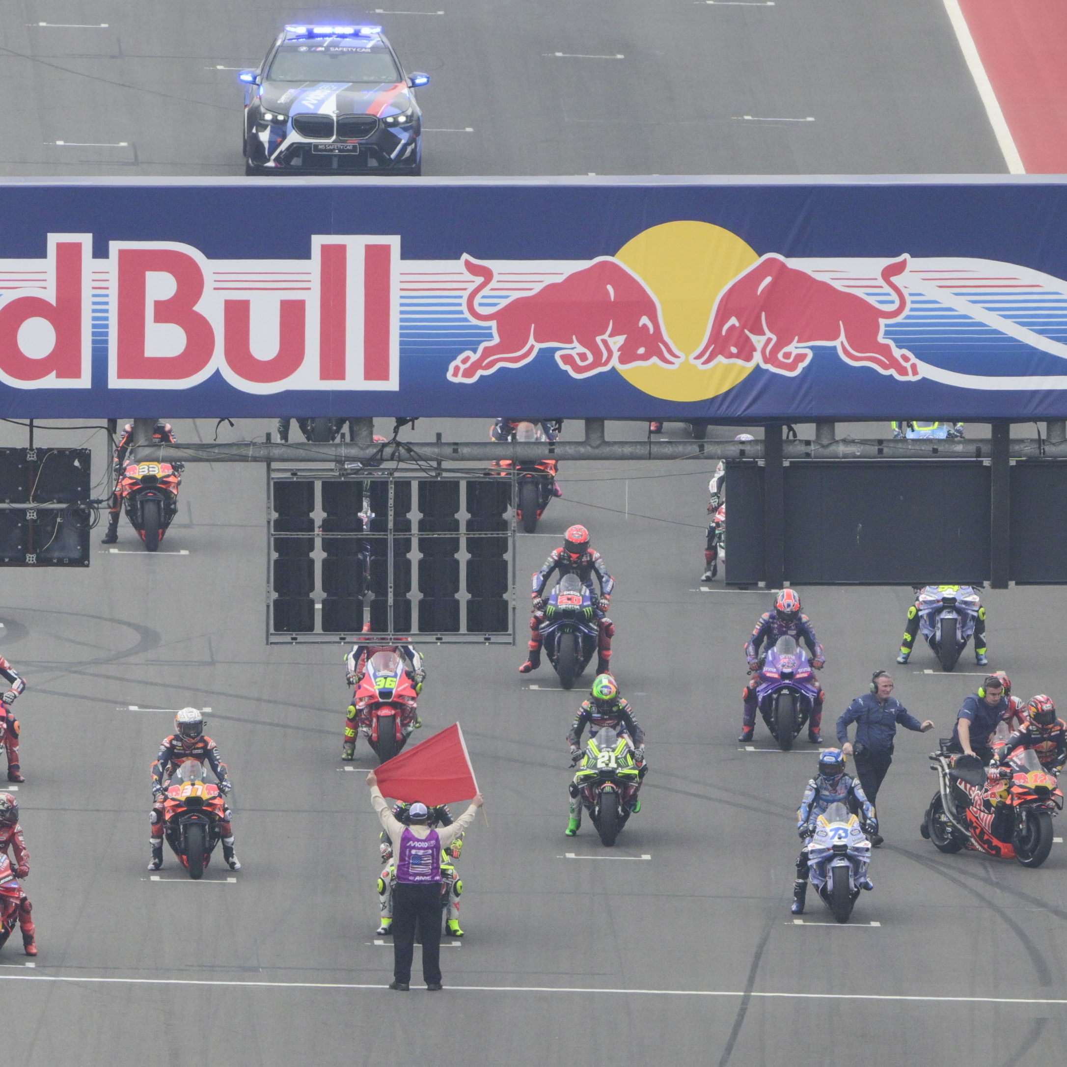 MotoGP race start, 2025 MotoGP Grand Prix of the Americas. Credit: Gold and Goose.