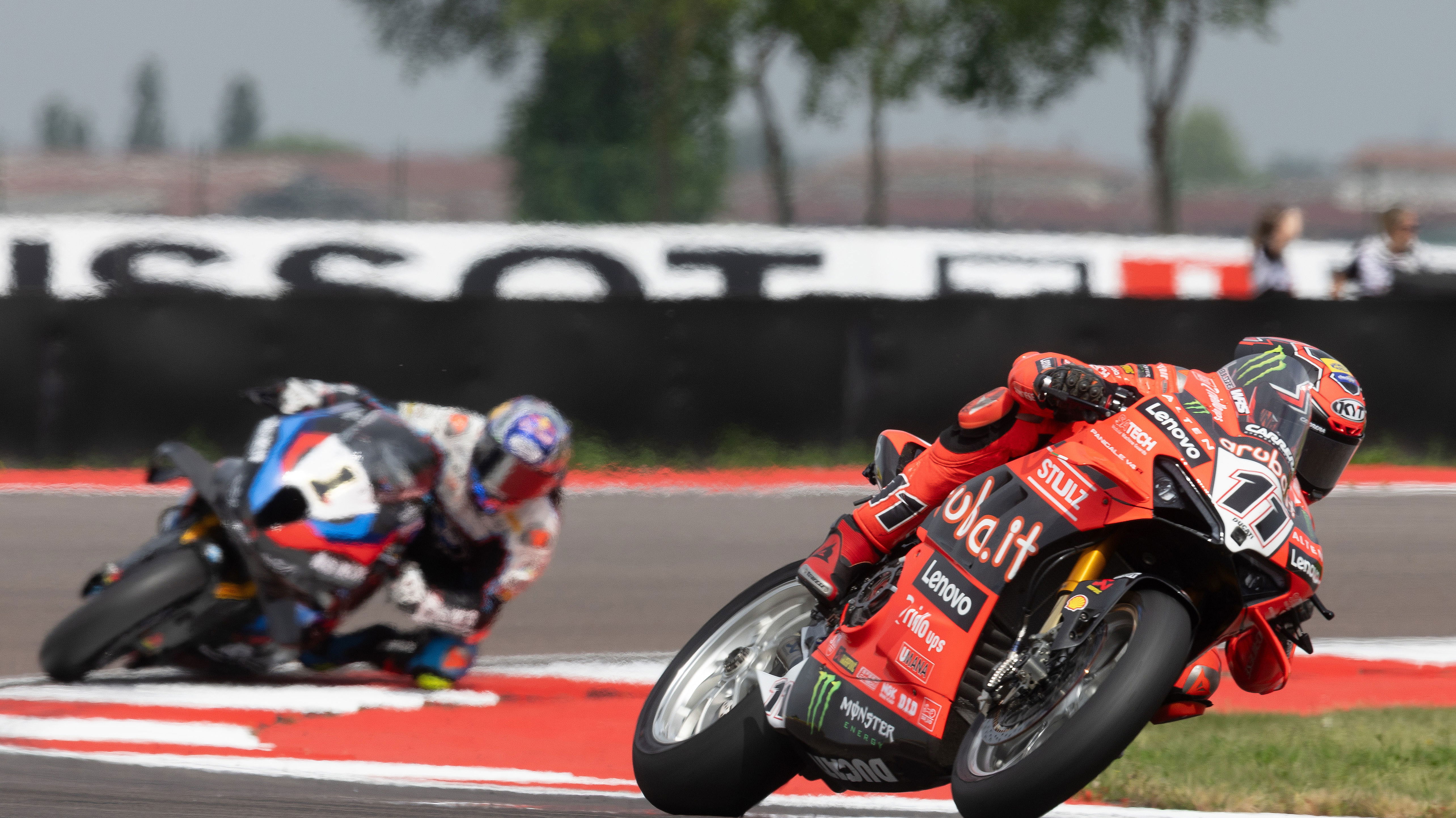 Nicolo Bulega leads Toprak Razgatlioglu, 2025 Italian WorldSBK, grid. Credit: Gold and Goose.