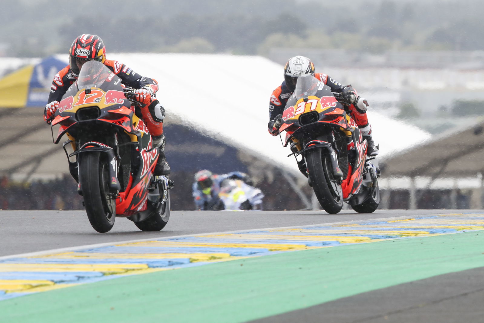 Maverick Vinales, Pedro Acosta, 2925 French MotoGP