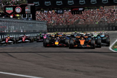 Start of the Emilia Romagna Grand Prix