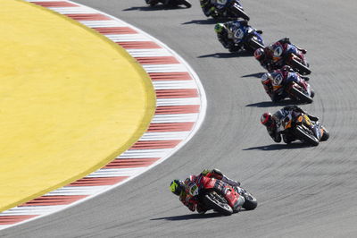Alvaro Bautista leads Sam Lowes, 2025 Portuguese WorldSBK. Credit: Gold and Goose.