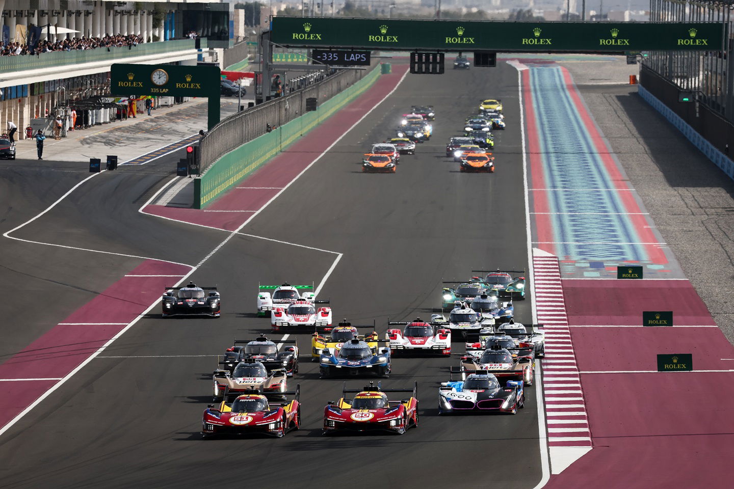 Qatar 1812km race start