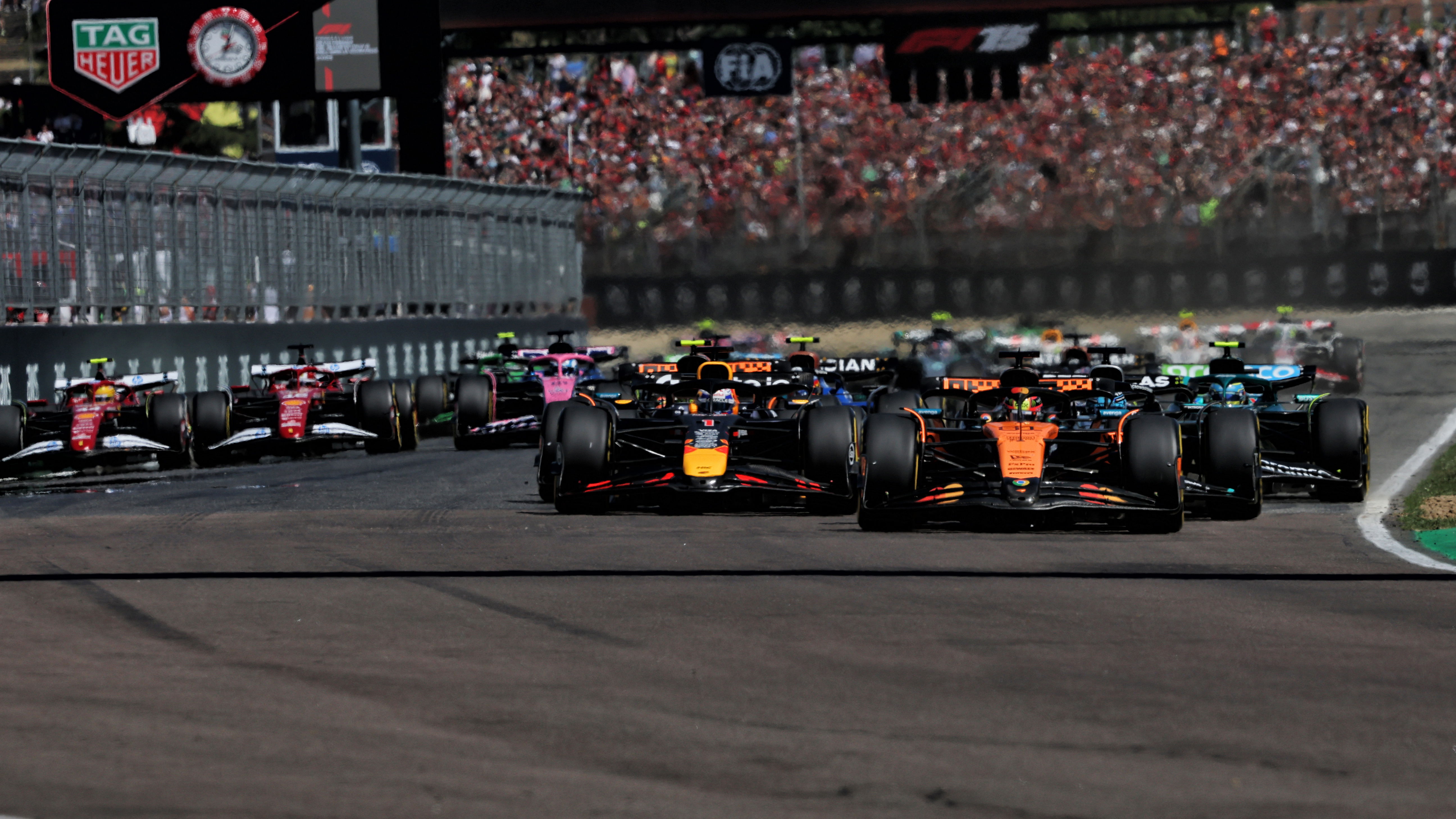 Start of the Emilia Romagna Grand Prix 