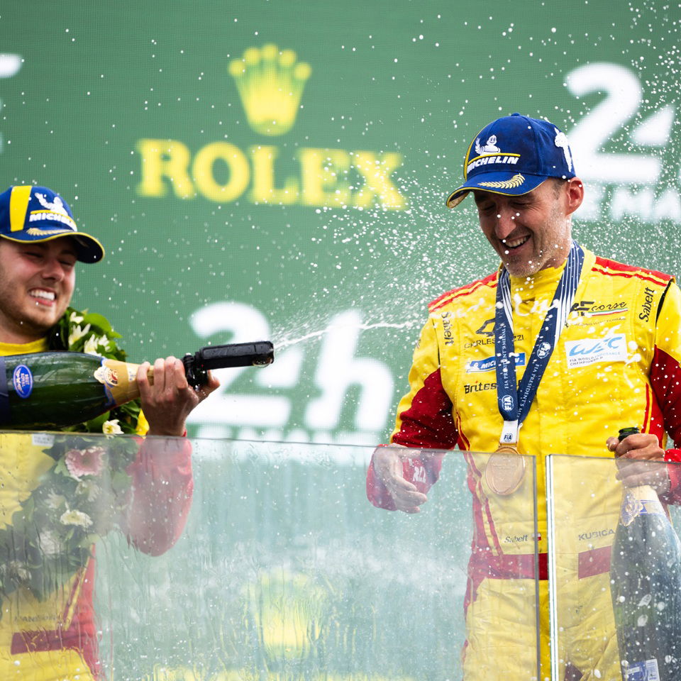Robert Kubica celebrates