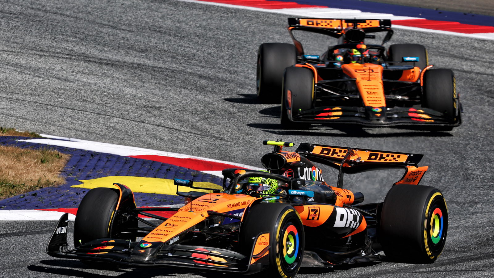 Lando Norris and Oscar Piastri 