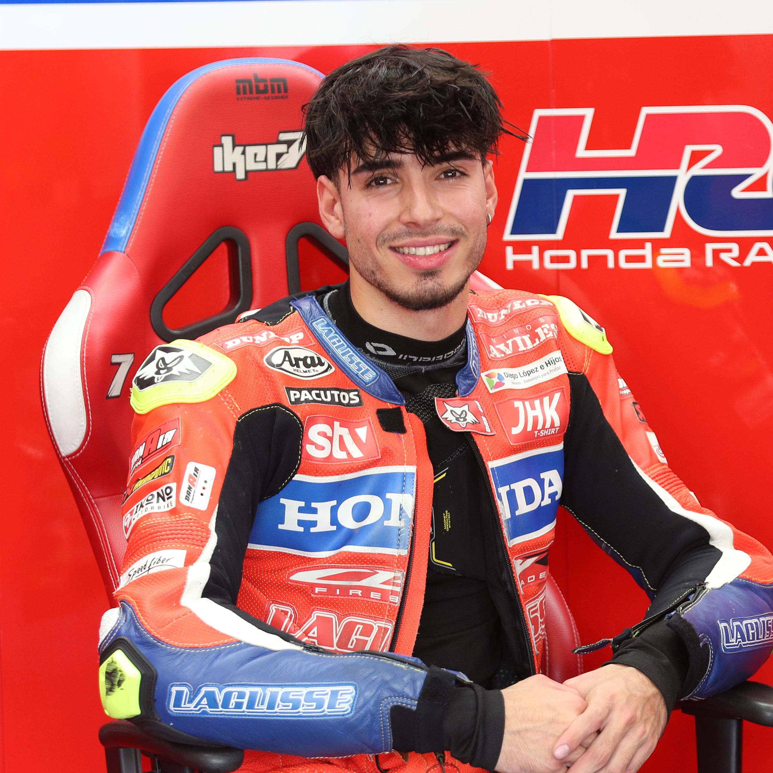 Borja Gomez, 2025 WorldSBK Jerez test, pit box. Credit: Gold and Goose.