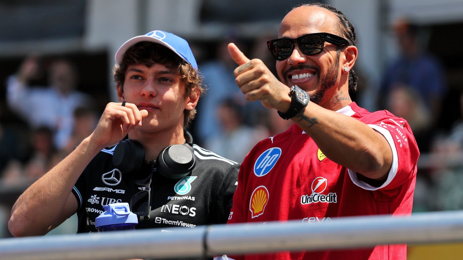 Lewis Hamilton has come to Kimi Antonelli's defence