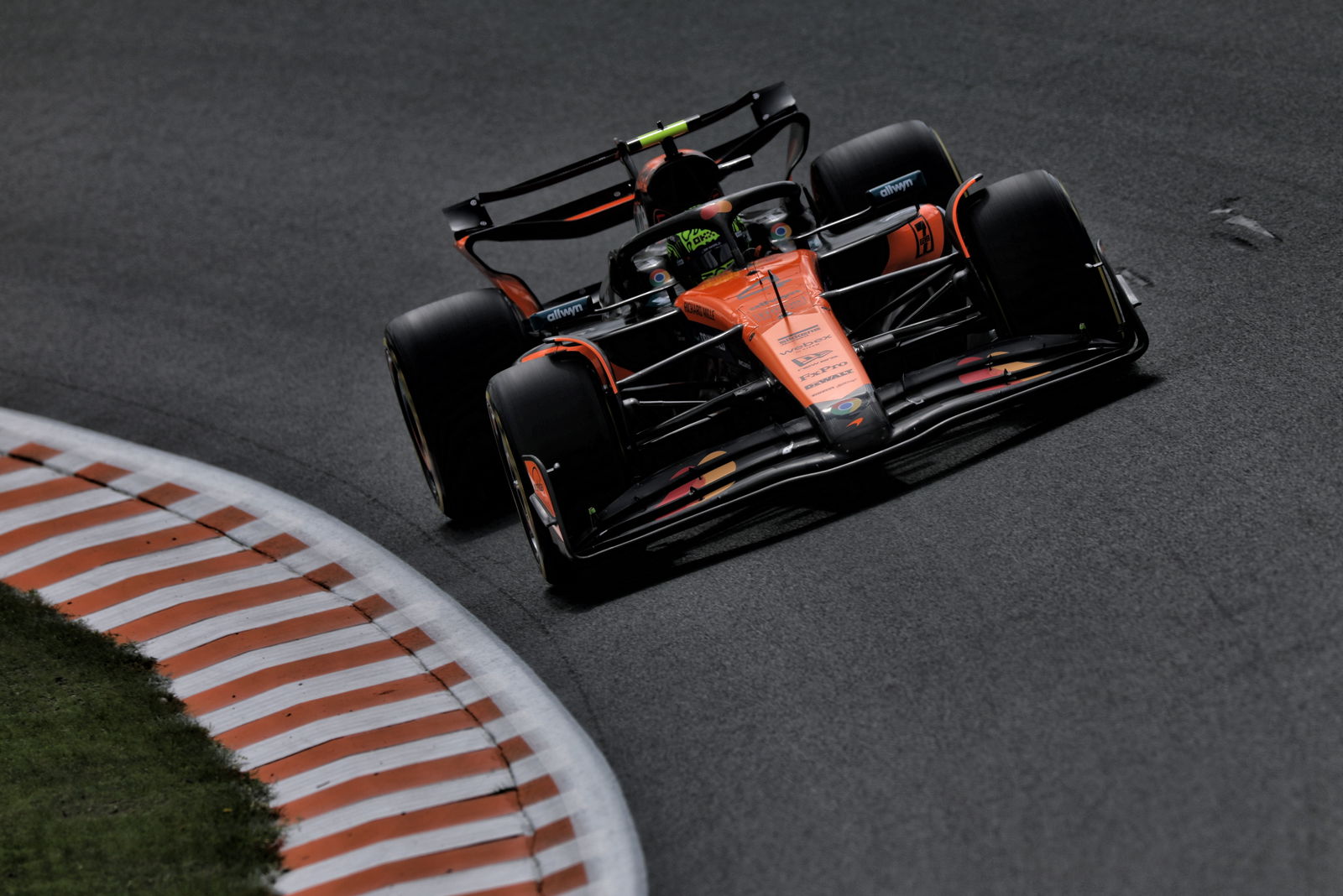 Lando Norris topped FP1