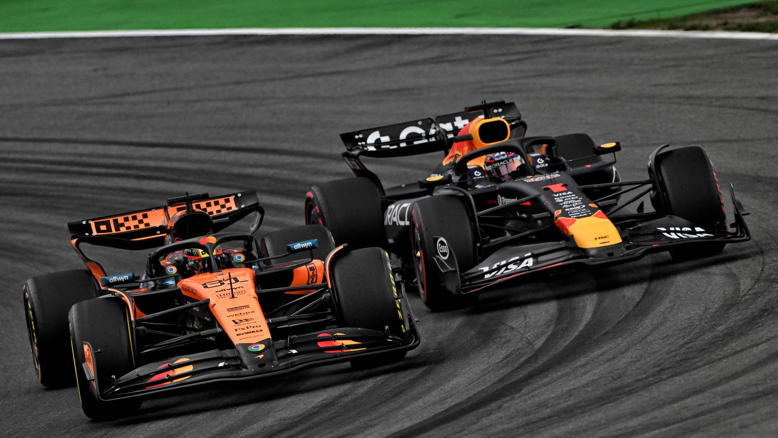 Oscar Piastri keeps Max Verstappen at bay