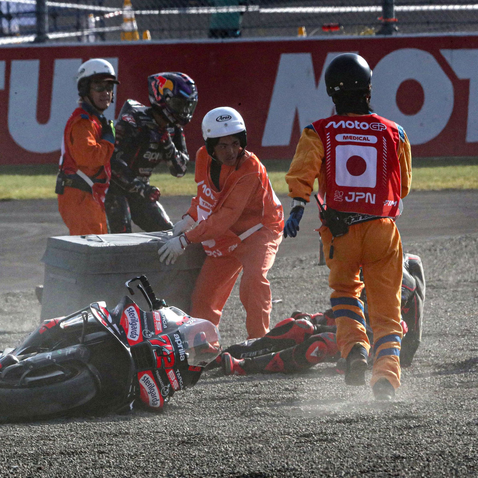 Jorge Martin, Marco Bezzecchi Sprint crash, 2025 Japanese MotoGP