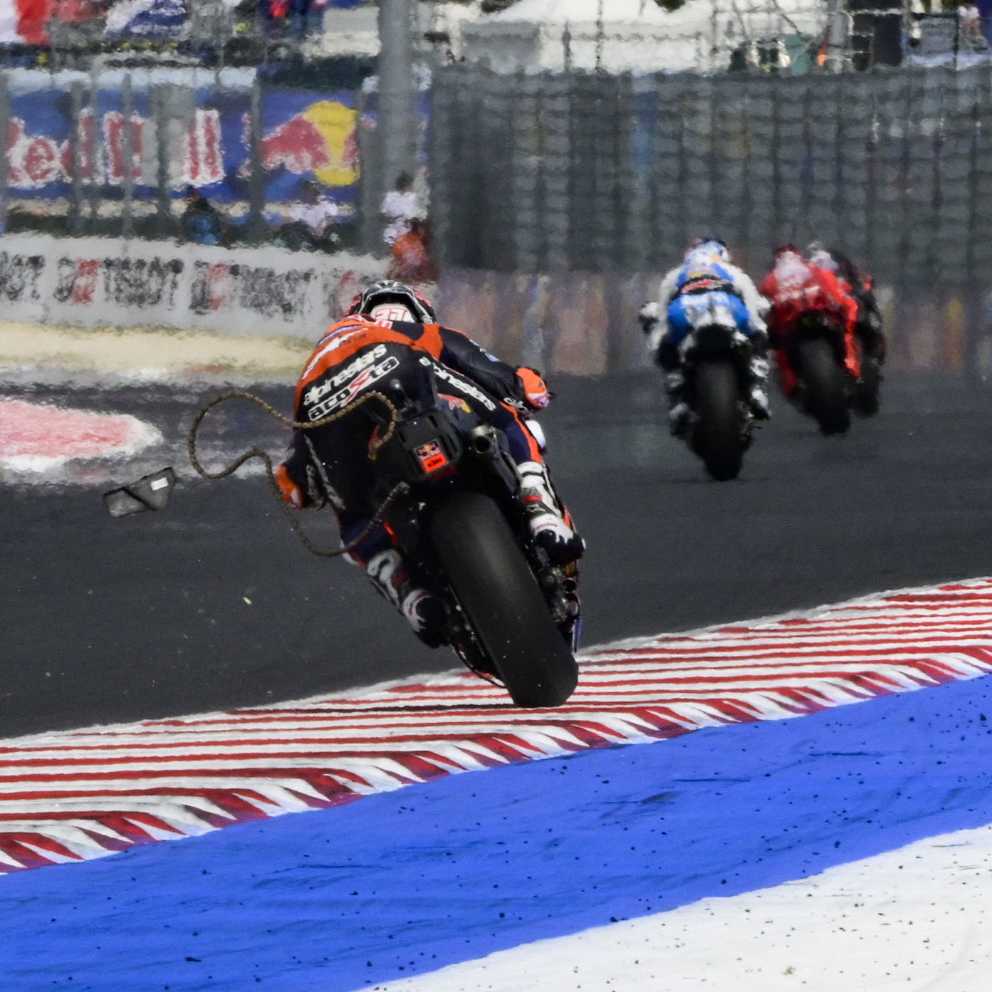 Pedro Acosta loses chain, 2025 MotoGP San Marino Grand Prix. Credit: Gold and Goose.