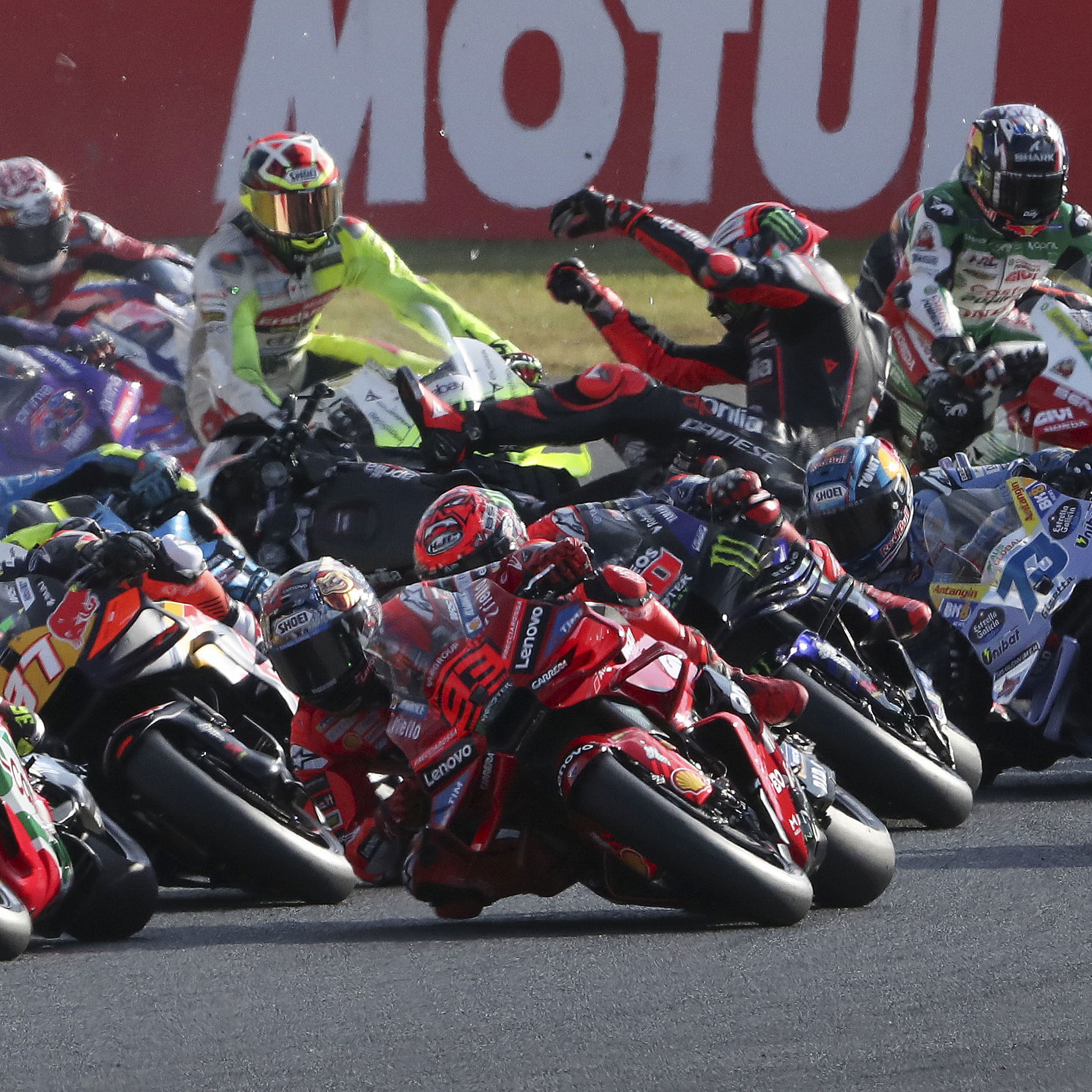 Aprilia duo collide in Japanese MotoGP sprint