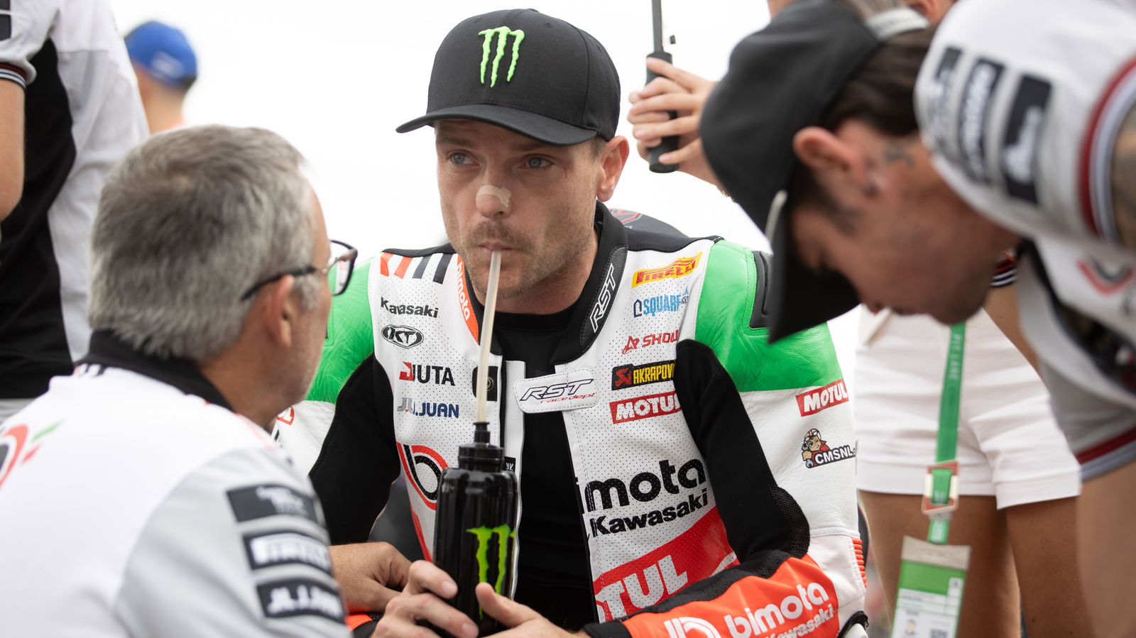 Alex Lowes, 2025 Aragon WorldSBK, grid. Credit: Gold and Goose.