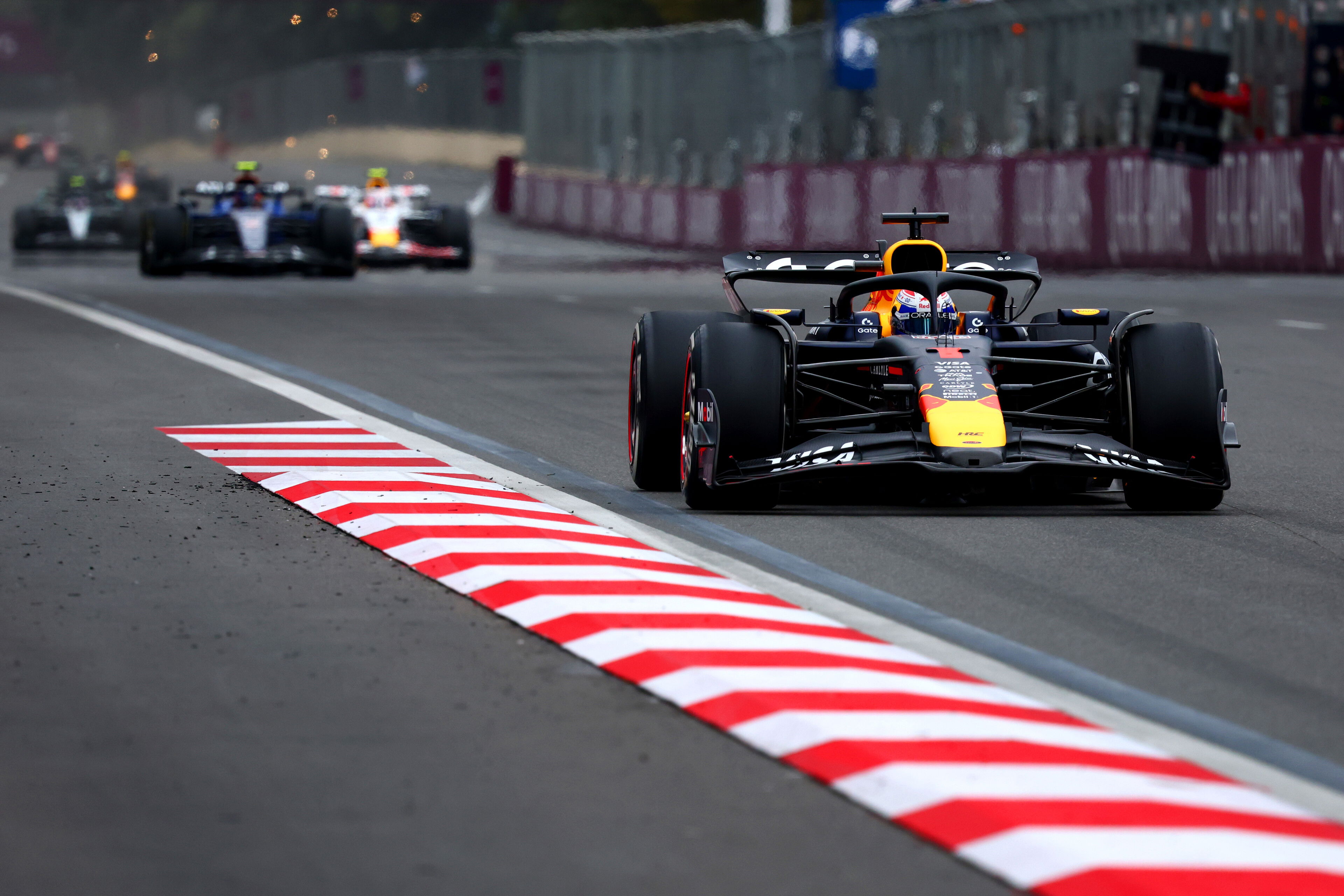 Verstappen wins in Baku