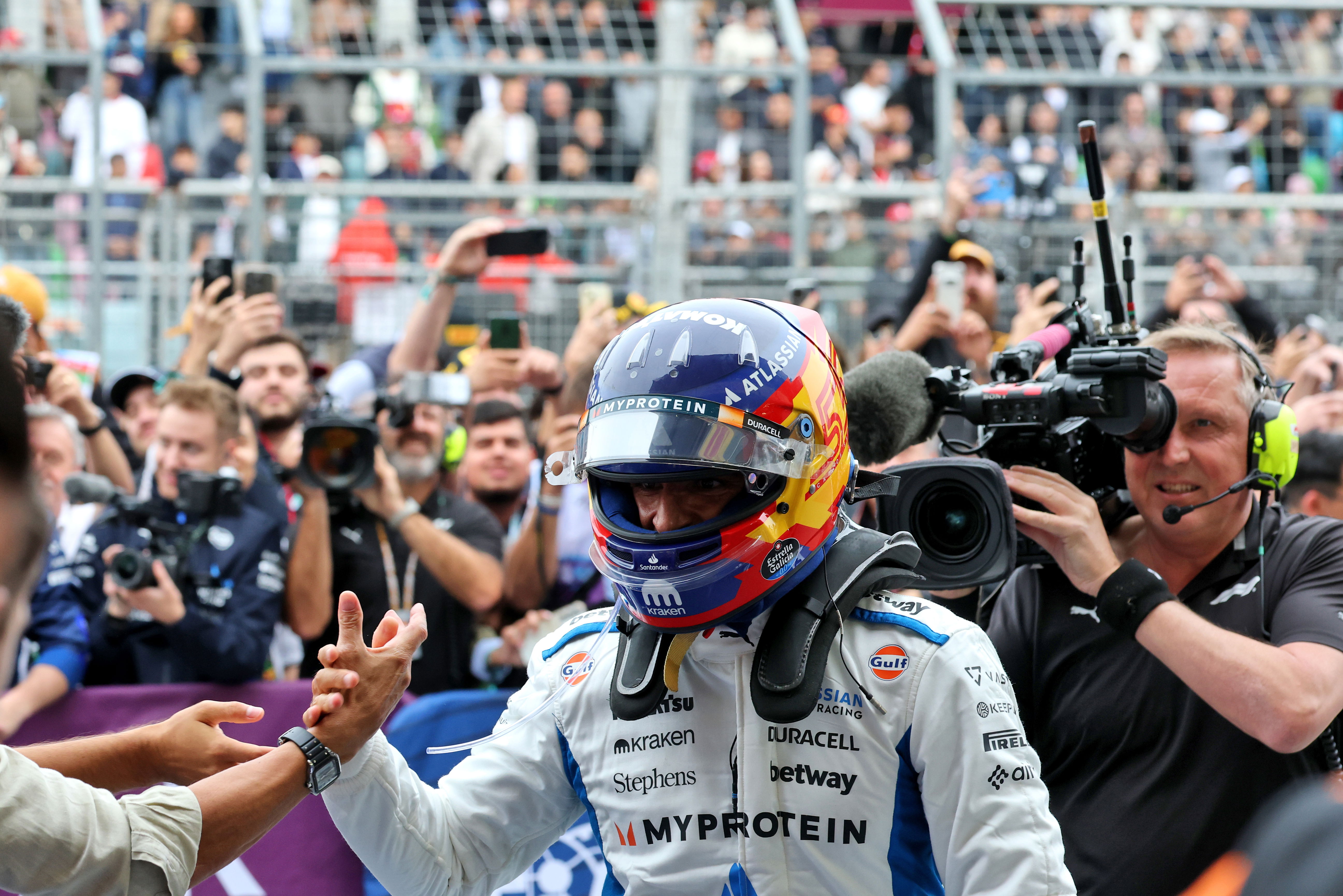 Sainz celebrates his first podium with Williams 