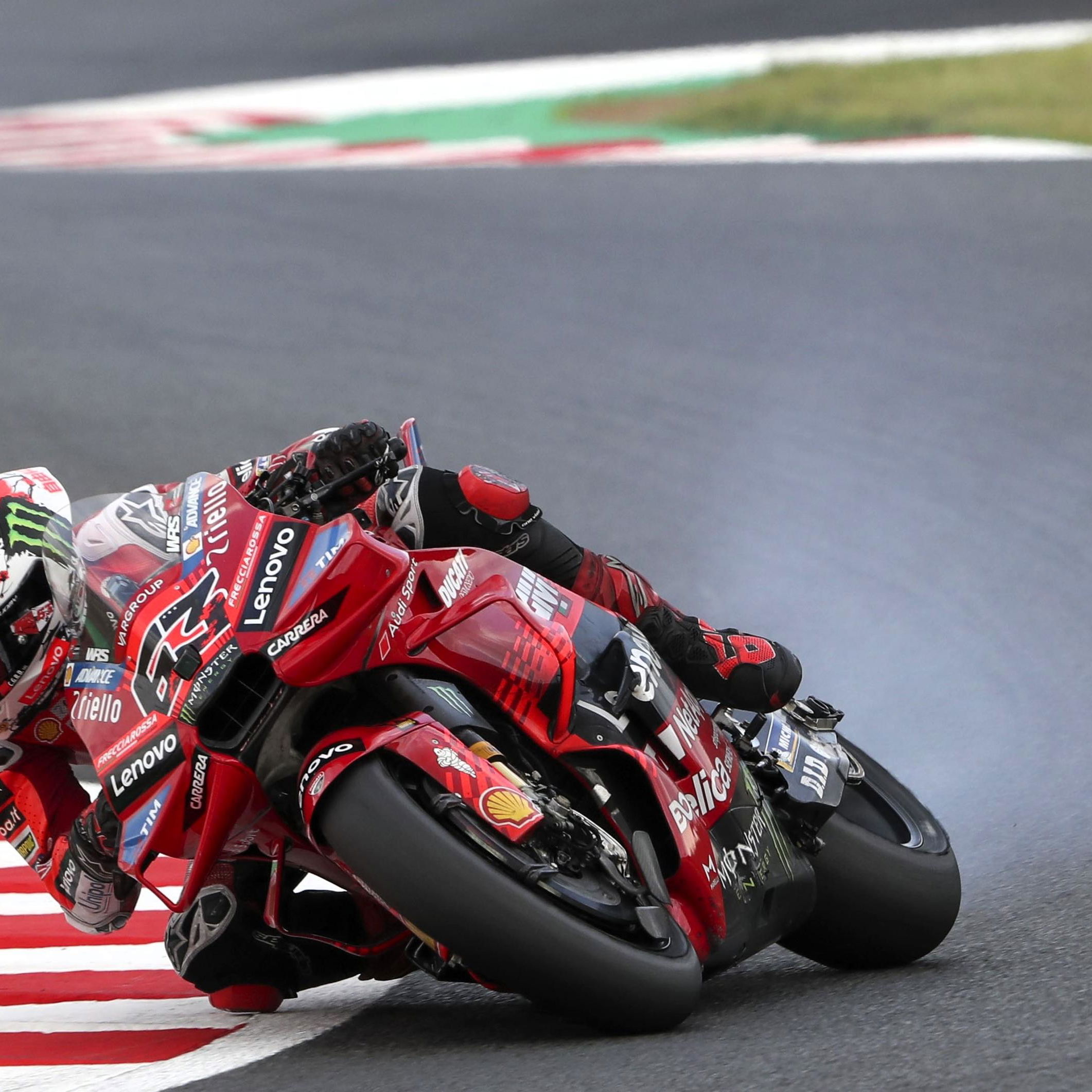 Francesco Bagnaia, engine smoke, 2025 Japanese MotoGP