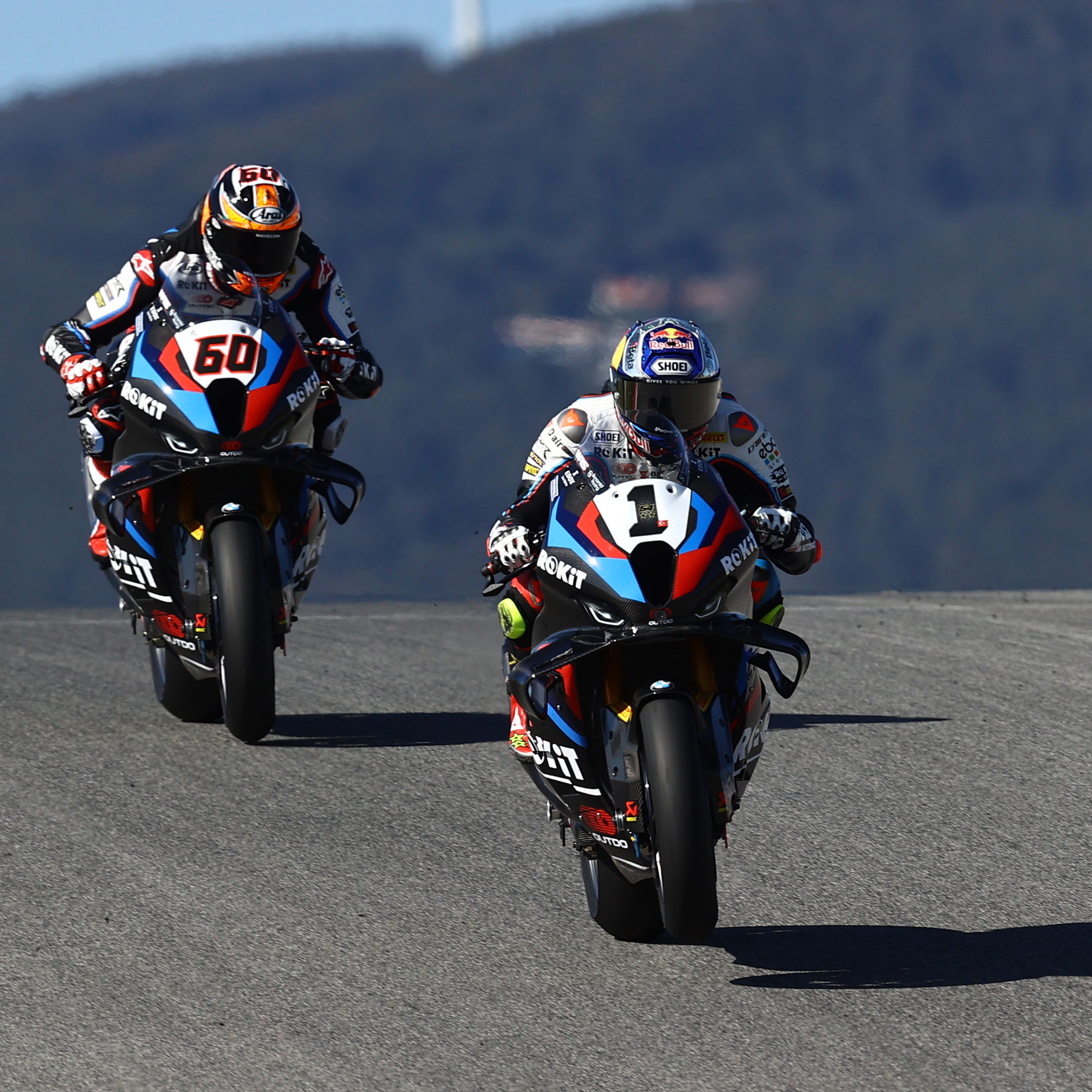 Toprak Razgatlioglu, Michael van der Mark, 2025 Portuguese WorldSBK. Credit: Gold and Goose.