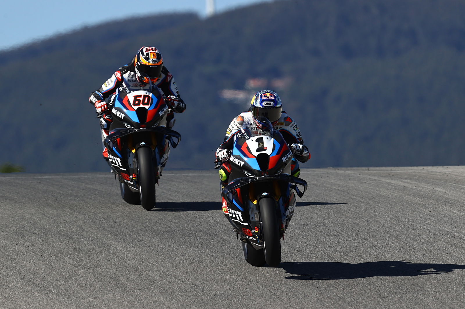 Toprak Razgatlioglu, Michael van der Mark, 2025 Portuguese WorldSBK. Credit: Gold and Goose.