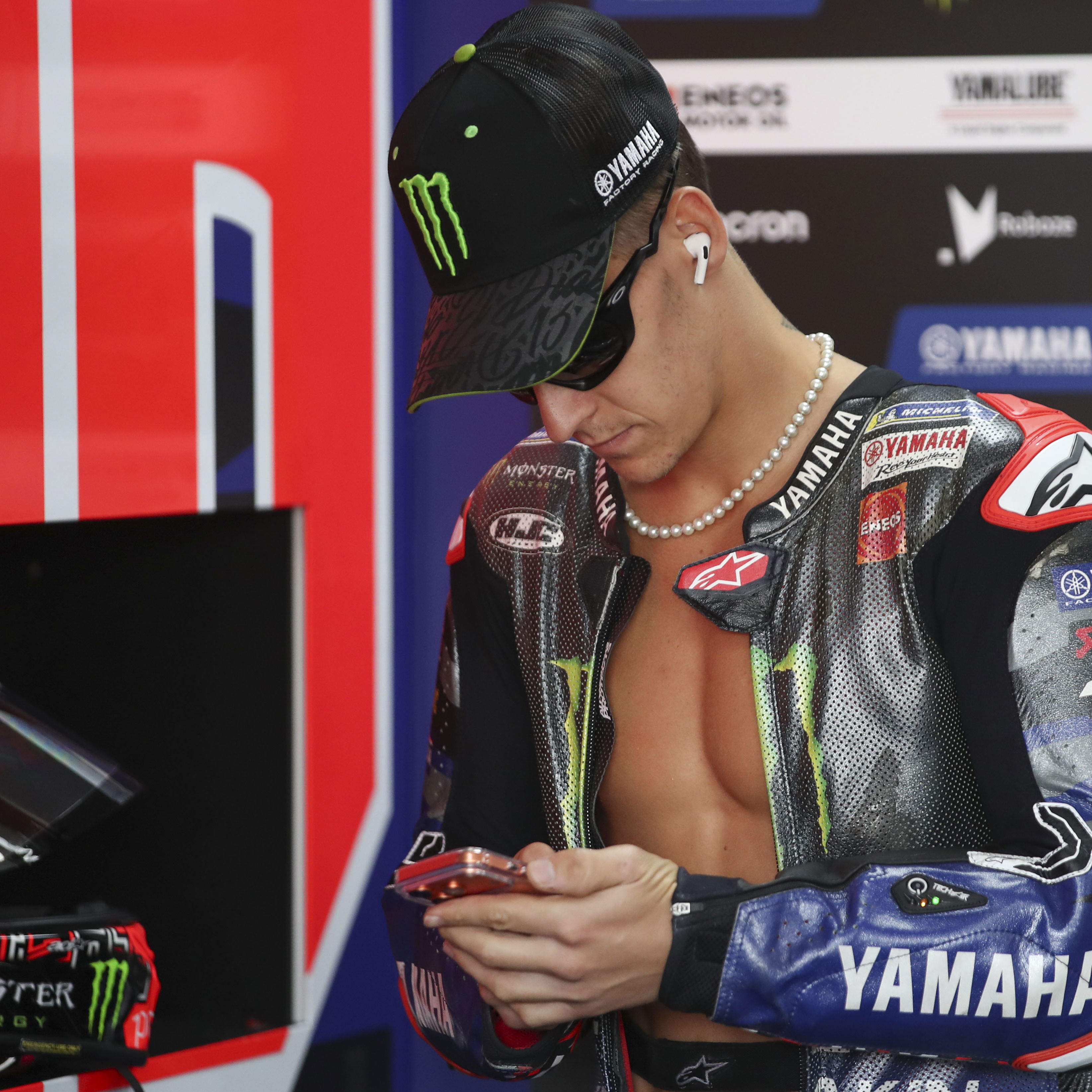 Fabio Quartararo, 2025 MotoGP Indonesian Grand Prix, pit box. Credit: Gold and Goose.