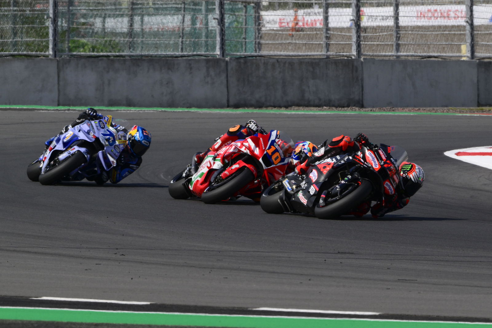 Marco Bezzecchi, Luca Marini, Alex Marquez, 2025 MotoGP Indonesian Grand Prix, Sprint. Credit: Gold and Goose.