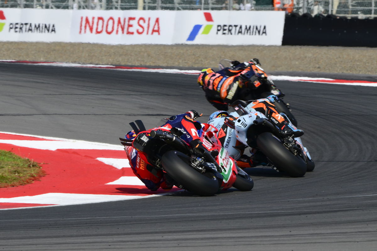 MotoGP rivals blast each other as “not intelligent” after Indonesia clash