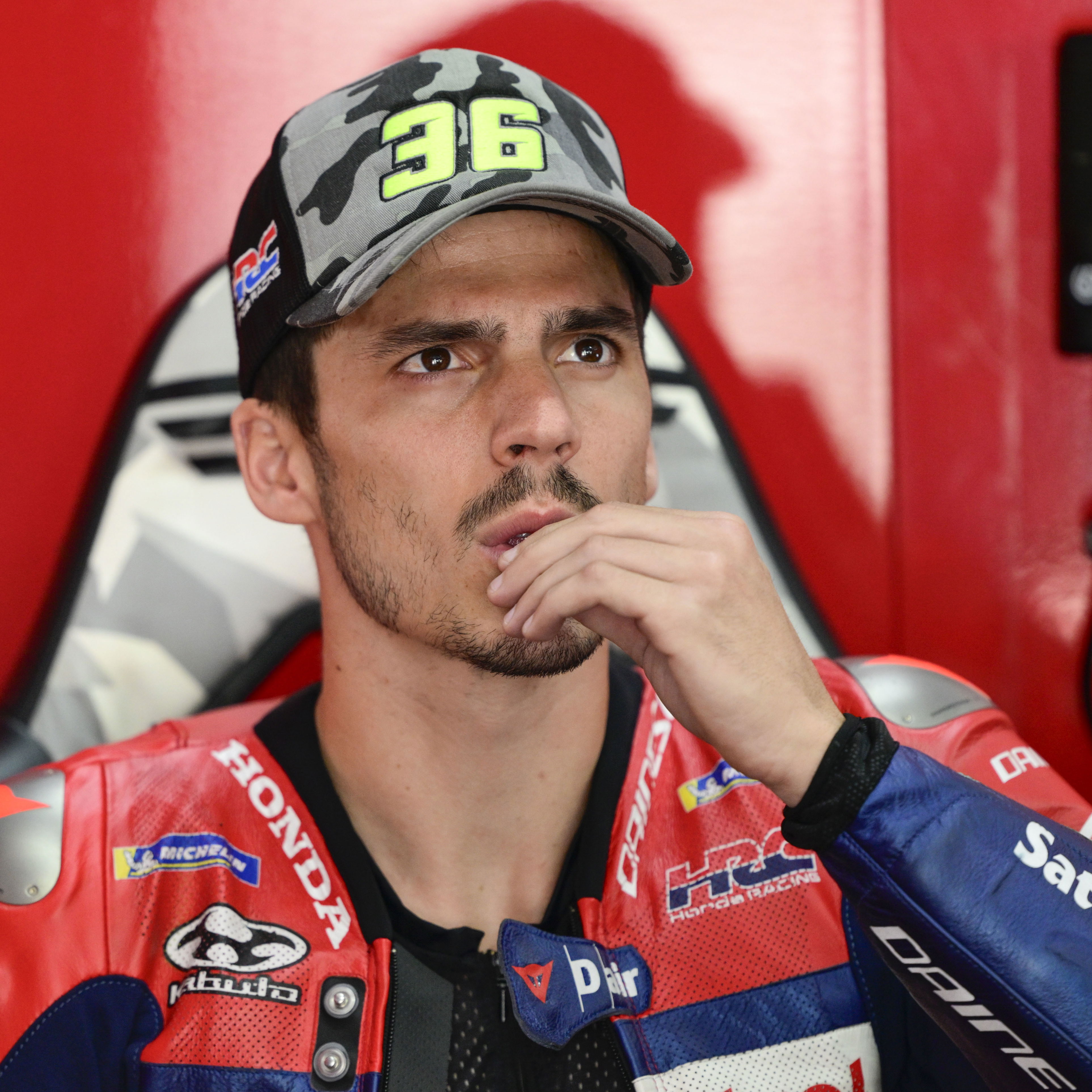 Joan Mir, 2025 MotoGP Malaysian Grand Prix, pit box. Credit: Gold and Goose.