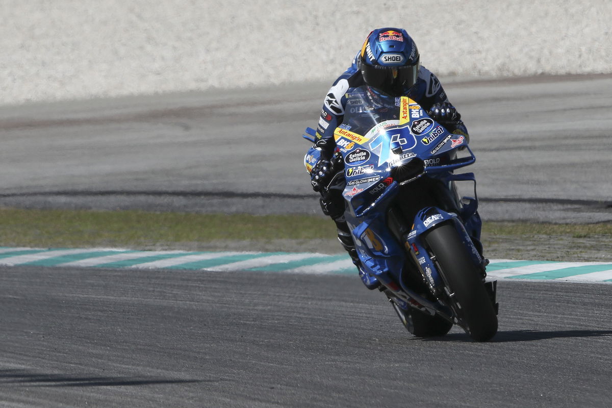 2025 Malaysian MotoGP: Alex Marquez dominates, Pecco Bagnaia retires