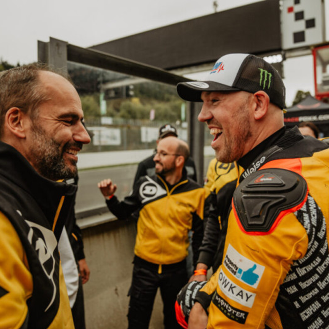 Peter Hickman with Dunlop test team. Credit: Dunlop.